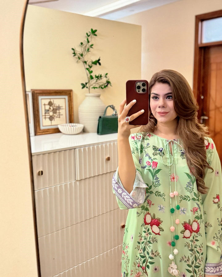 Women's Green Median Silk Crepe Floral Print Kaftan