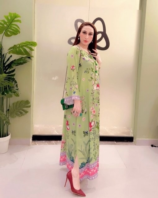 Women's Green Median Silk Crepe Floral Print Kaftan
