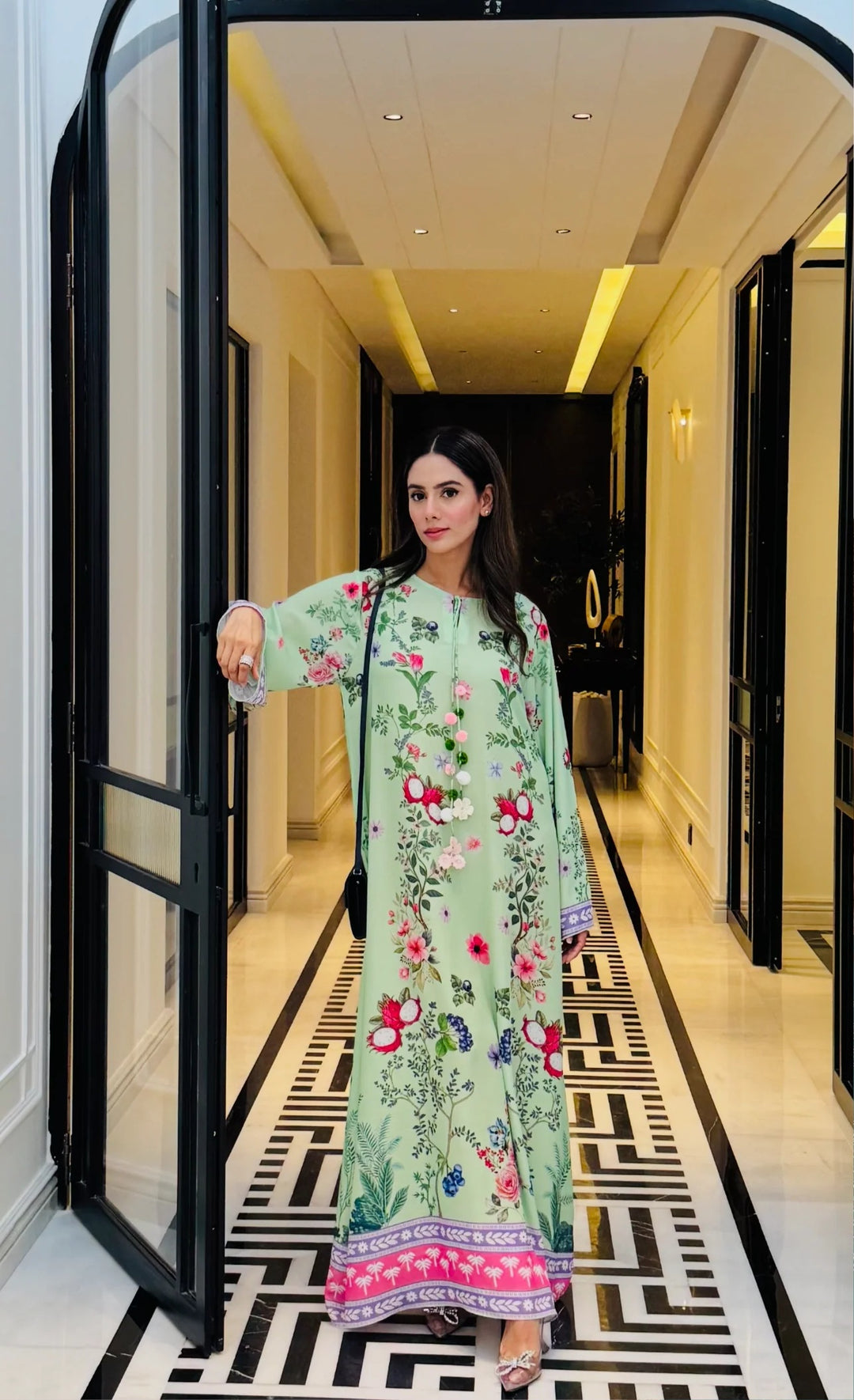 Women's Green Median Silk Crepe Floral Print Kaftan