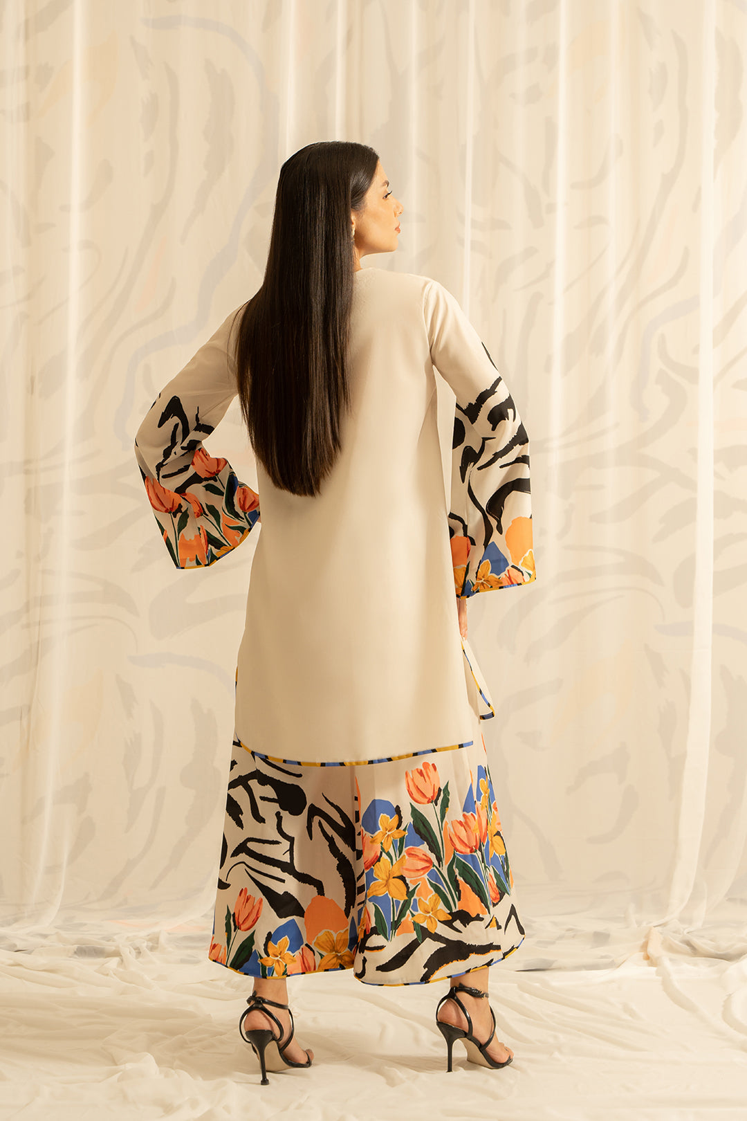 Women's Chiku Premium Crepe Printed Kurta Set