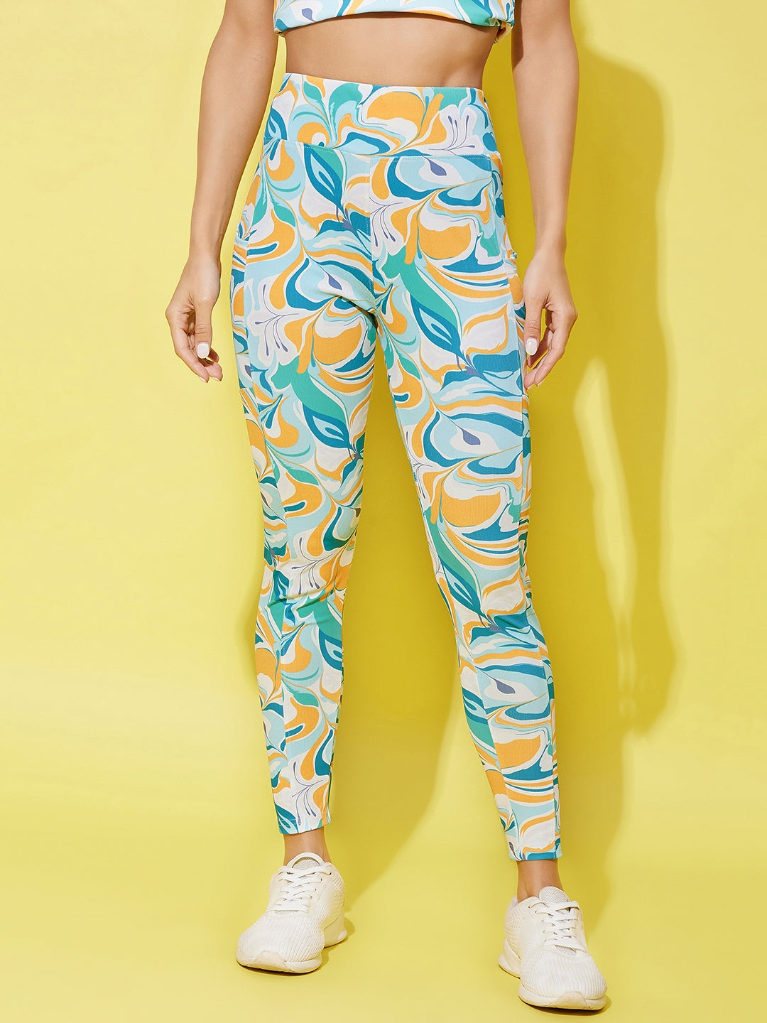 Women's Multi Colored Printed Gym Wear Set - StyleStone