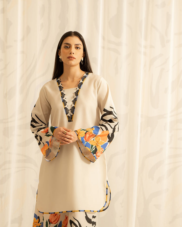 Women's Chiku Premium Crepe Printed Kurta Set