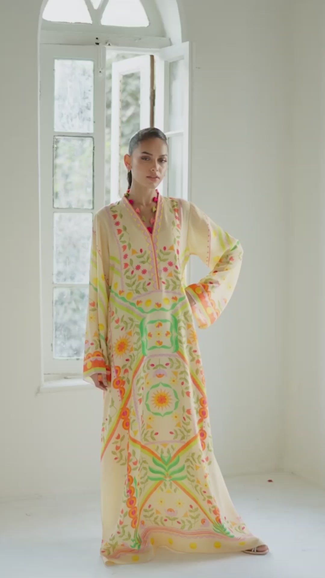 Women's Cream Soft Crepe - Resham Tassel Printed Kaftans