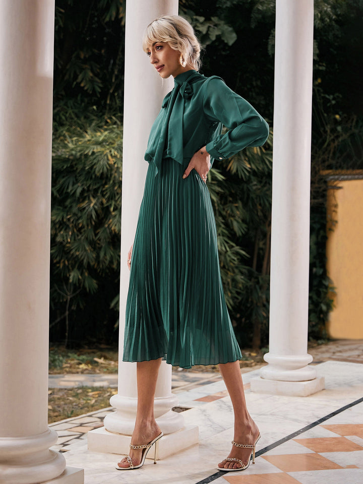 Women's Green Tie-Up Neck Accordion Pleated Dress - SASSAFRAS