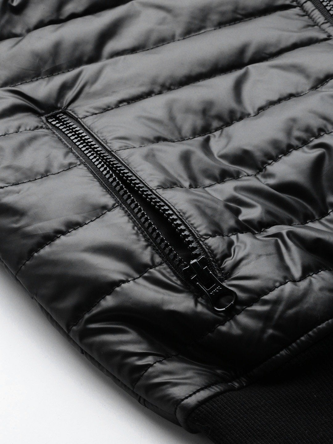 Women's Black Hooded Crop Bomber Puffer Jacket - SASSAFRAS