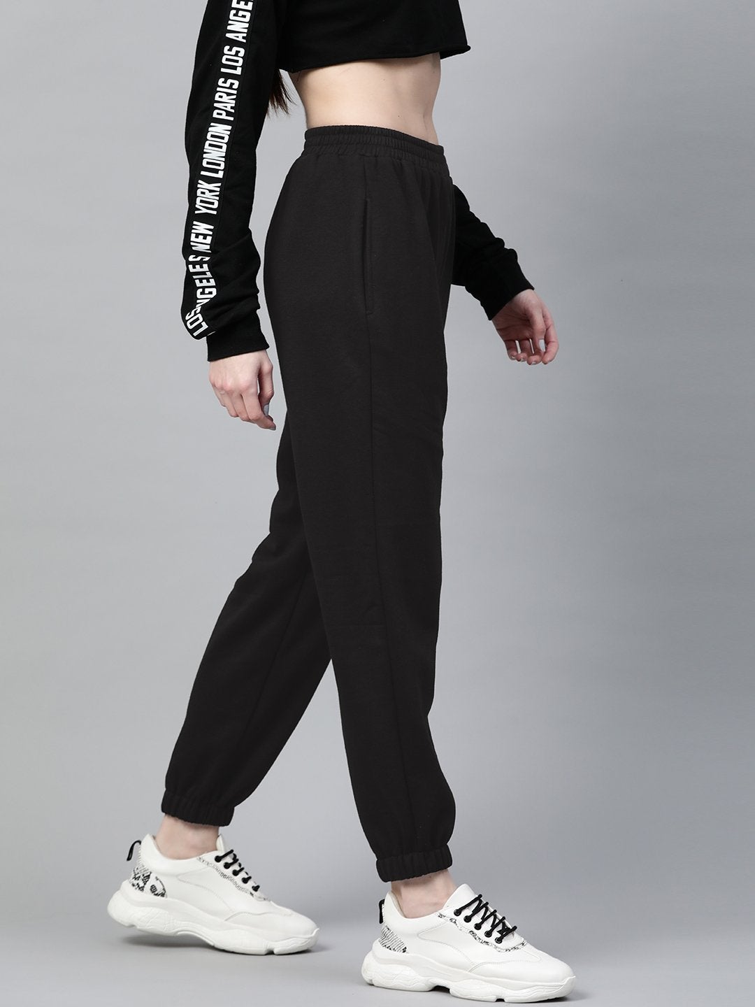 Women's Black Fleece Jogger - SASSAFRAS