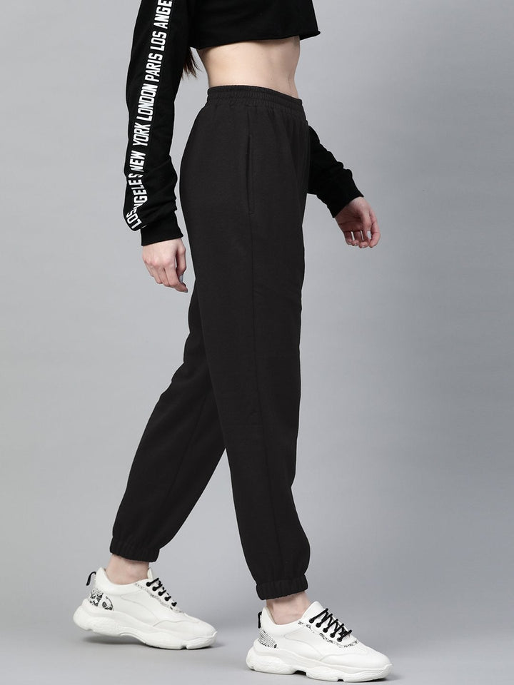 Women's Black Fleece Jogger - SASSAFRAS