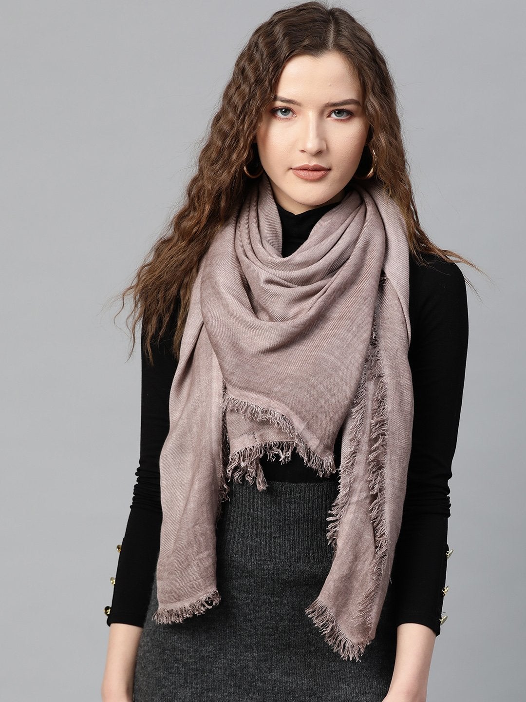 Women's Peach Square Poly Wool Stole - SASSAFRAS