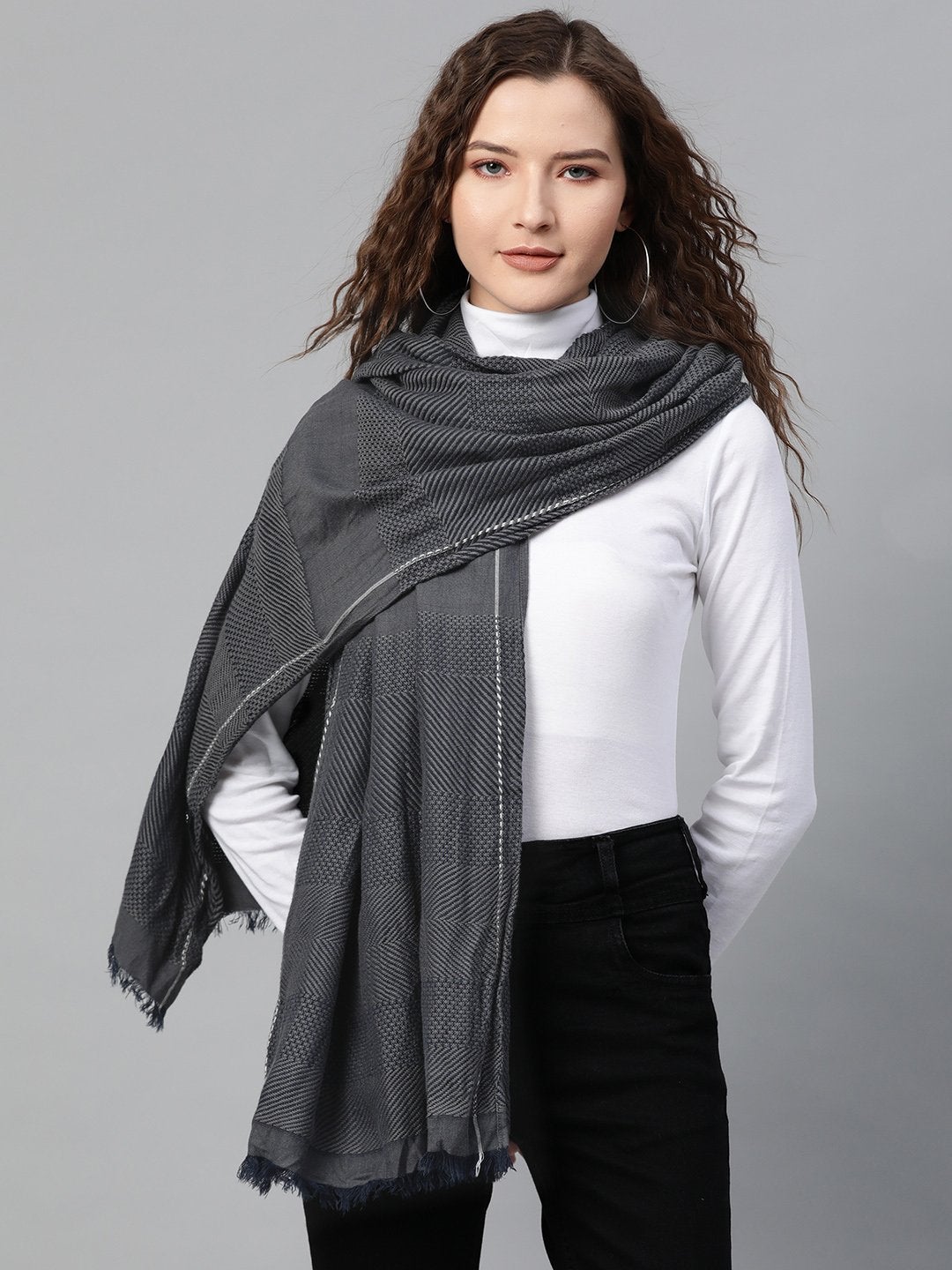 Women's Grey & Navy Poly Wool Stole - SASSAFRAS