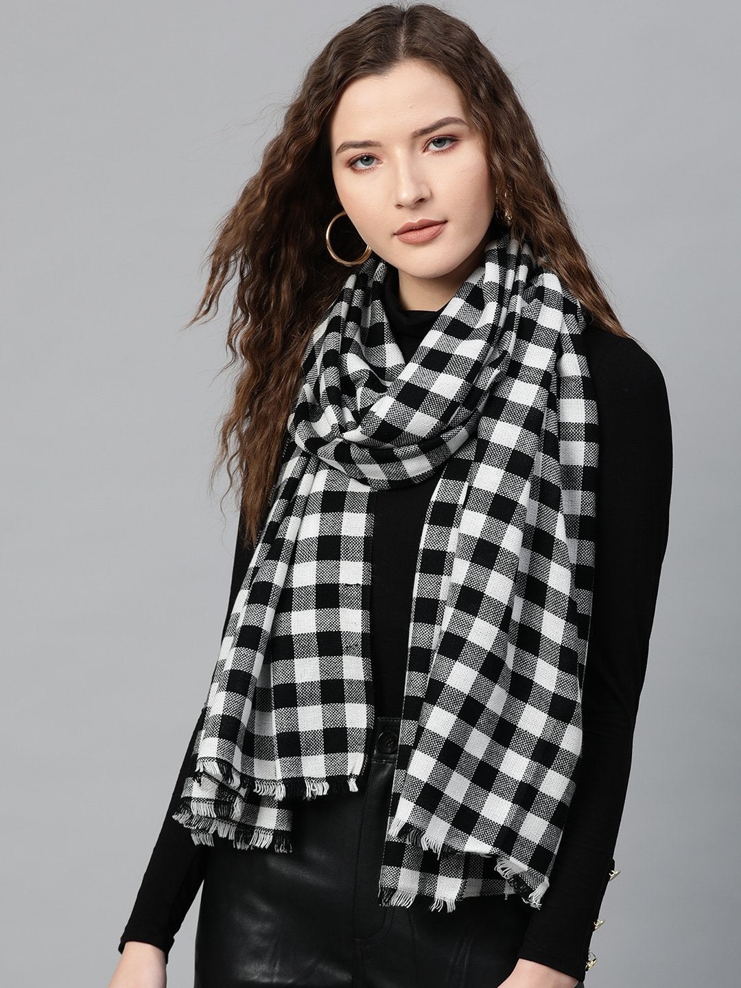 Women's Black & White Check Acrylic Stole - SASSAFRAS