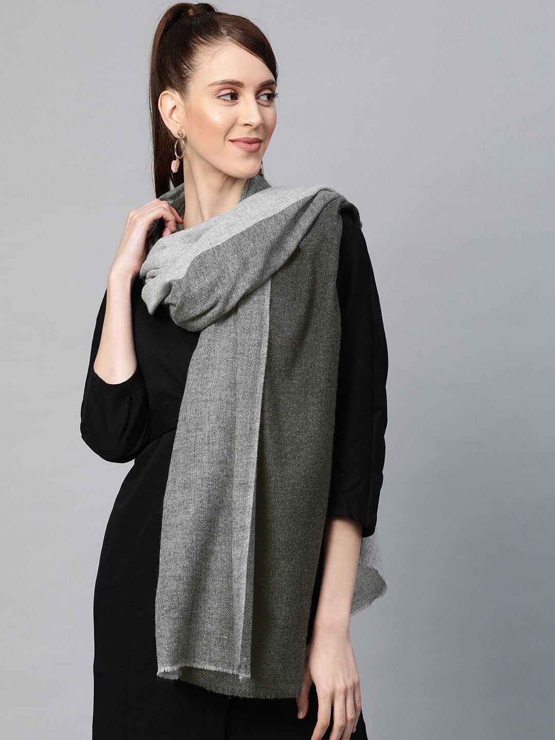 Women's Grey & Black Colour Block Acrylic Wool Stole - SASSAFRAS