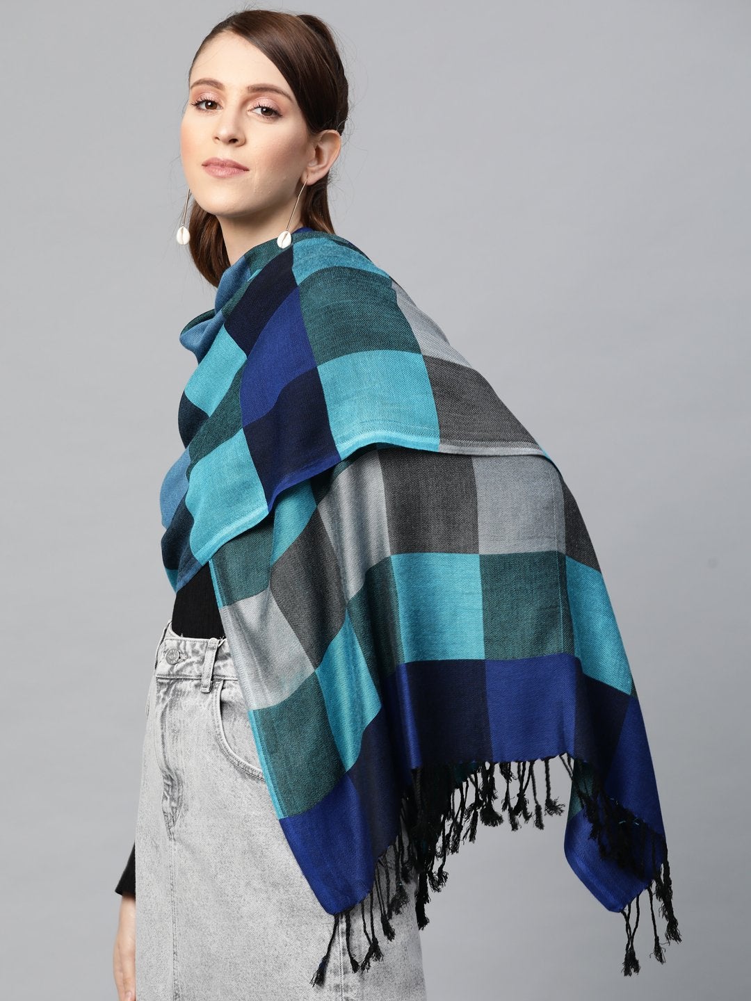 Women's Royal Blue Viscose Checks Stole - SASSAFRAS