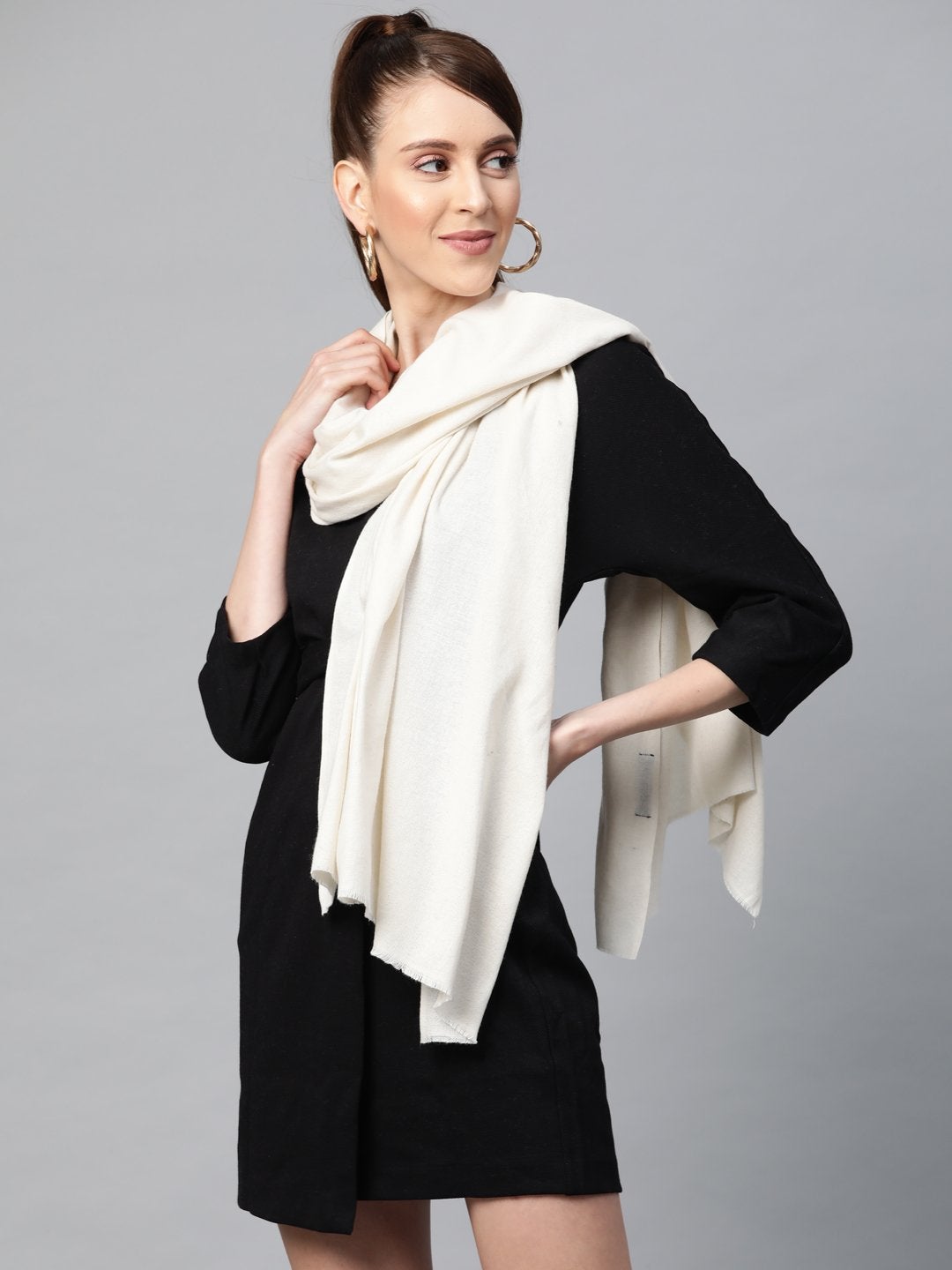 Women's Off White Recycled Poly Cotton Brushed Stole - SASSAFRAS