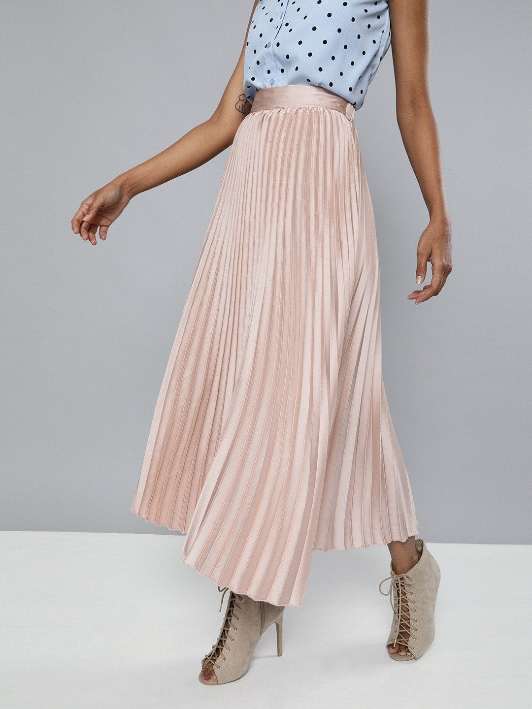 Women's Champagne Pink Satin Pleated Maxi Skirt - SASSAFRAS