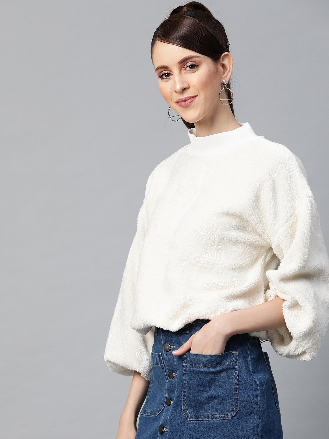Women's White Balloon Sleeve Faux Fur Sweatshirt - SASSAFRAS