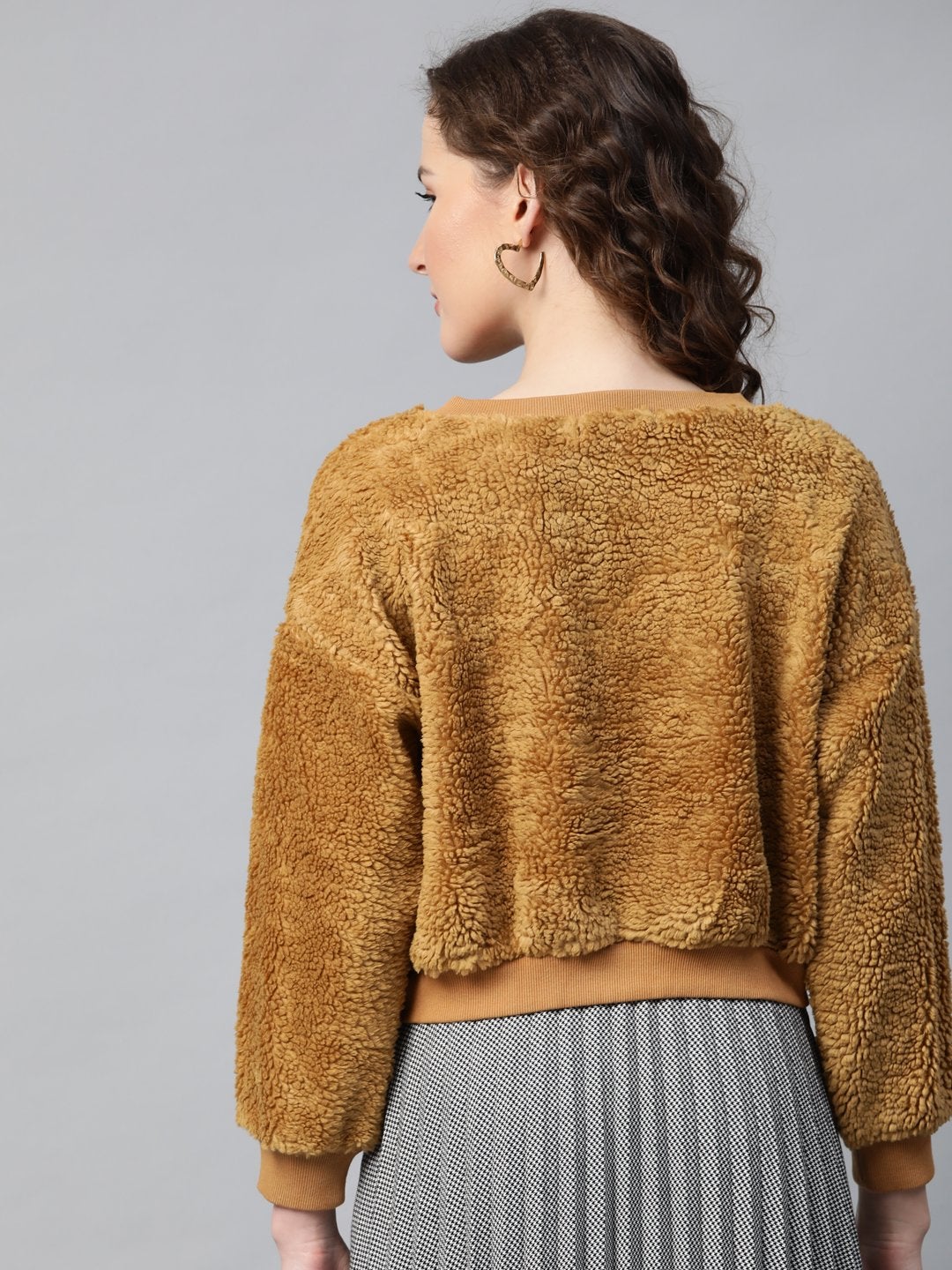 Women's Mustard V-Neck Faux Fur Crop Sweatshirt - SASSAFRAS