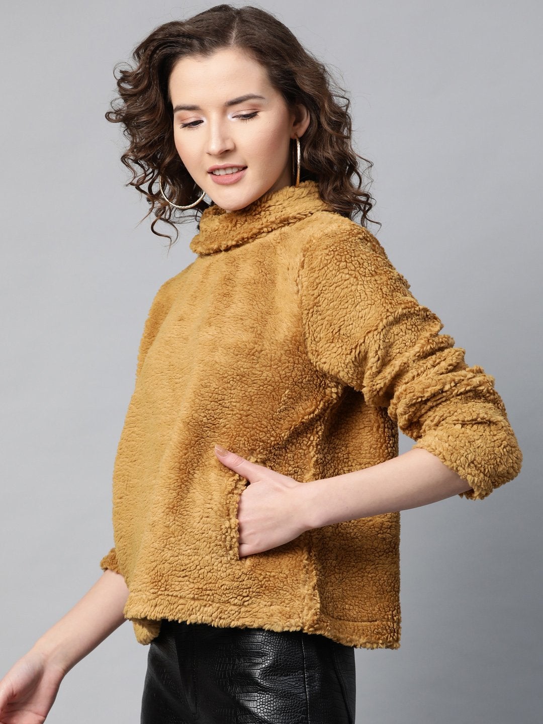 Women's Mustard High Neck Faux Fur Sweatshirt - SASSAFRAS