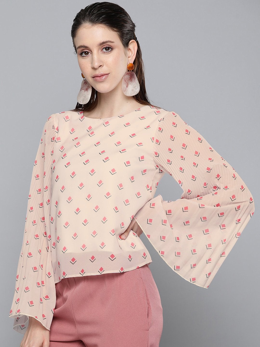 Women's Beige Diamond Print Print Pleated Top - SASSAFRAS