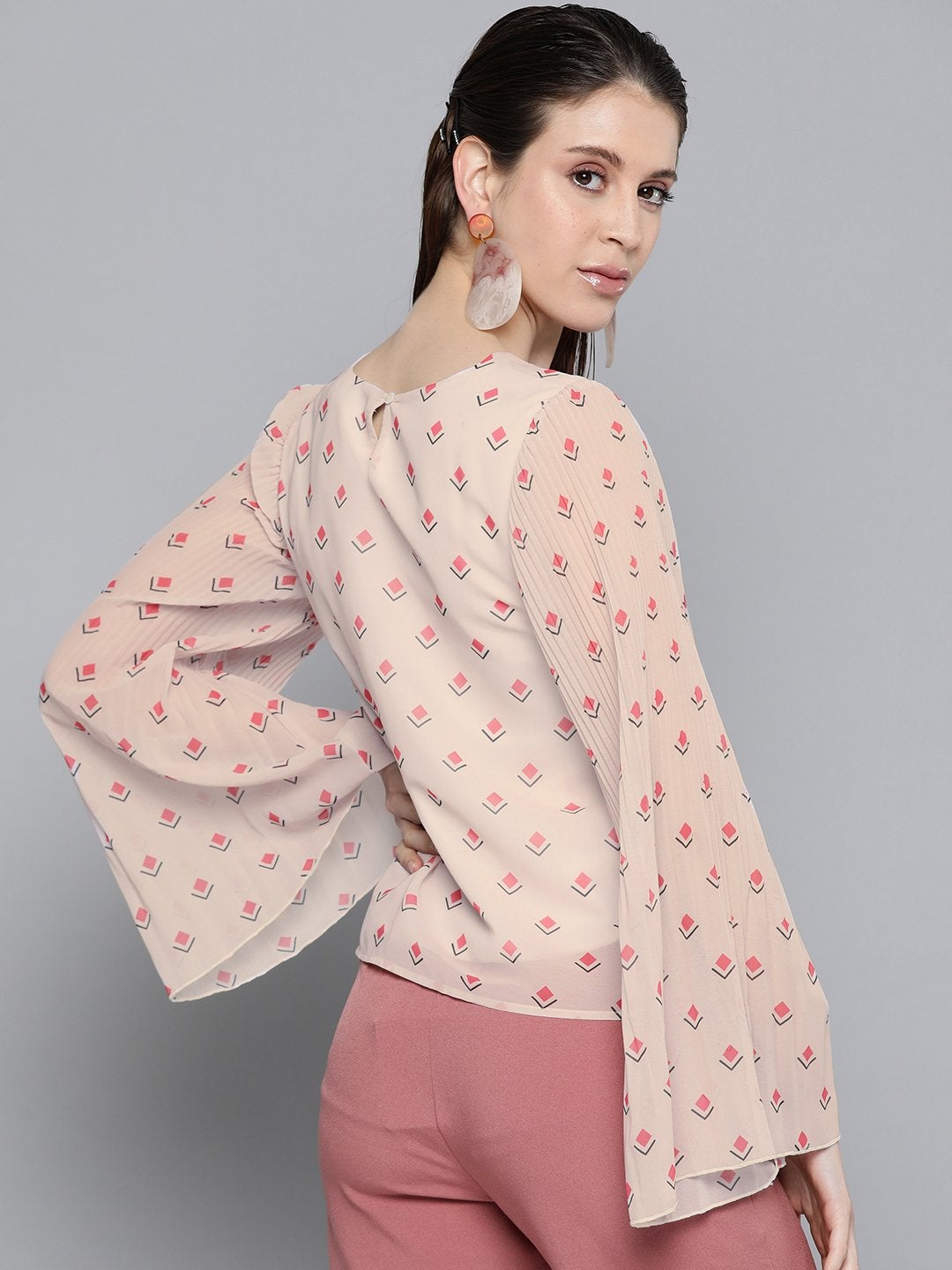 Women's Beige Diamond Print Print Pleated Top - SASSAFRAS