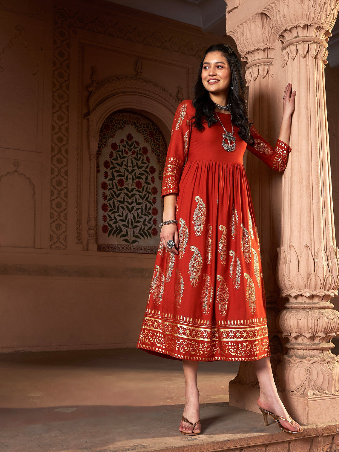 Women's Rust Foil Print Back Tie Knot Dress - SASSAFRAS
