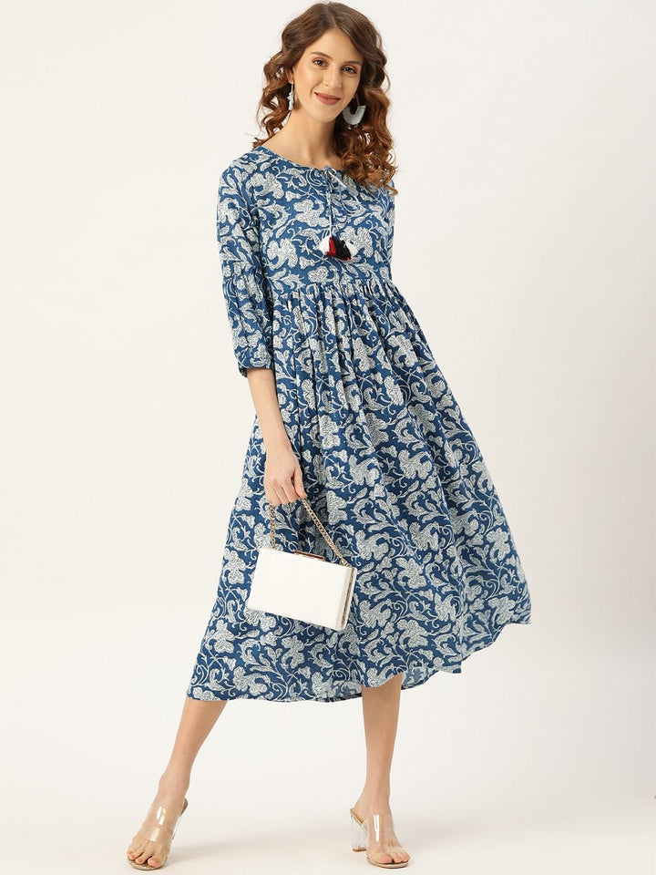 Women's Blue Floral Gathered Kurta Dress - SASSAFRAS