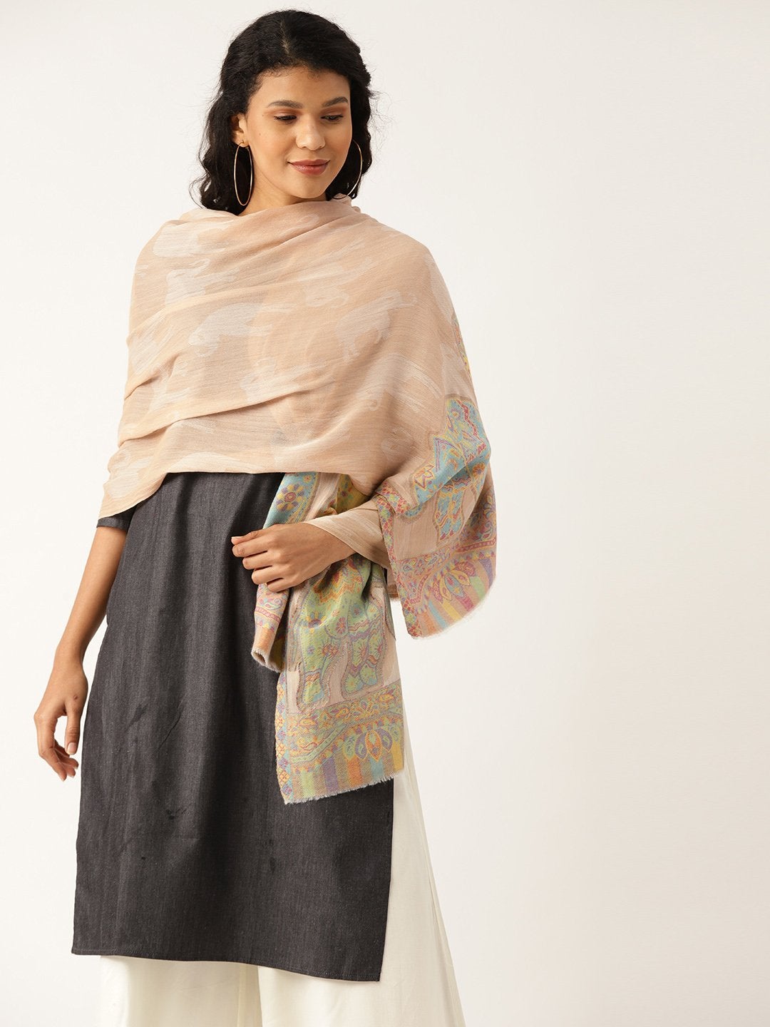 Women's Beige Fine Wool Elephant Border Stole - SASSAFRAS